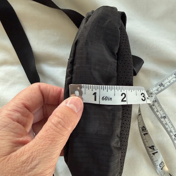 Patagonia Lightweight Travel Mini Hip Pack Black Belt Bag Unisex - Picture 15 of 16